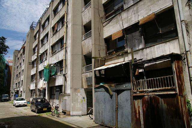 yoyo说在日本为什么住宅区会变成贫民窟
