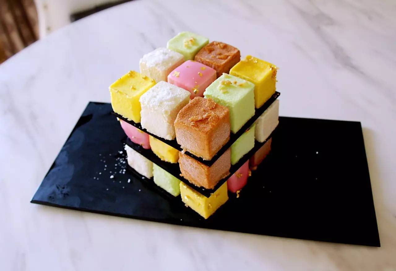 法国大师甜点:魔方蛋糕,太美舍不得吃!