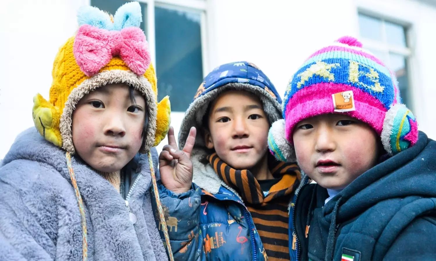 冬天大山里的孩子图片