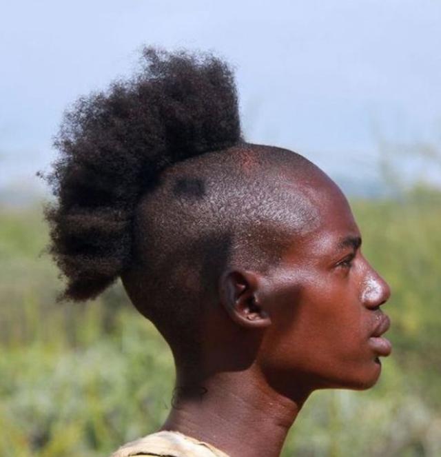 非洲人奇特的发型背后寓意竟然这么多