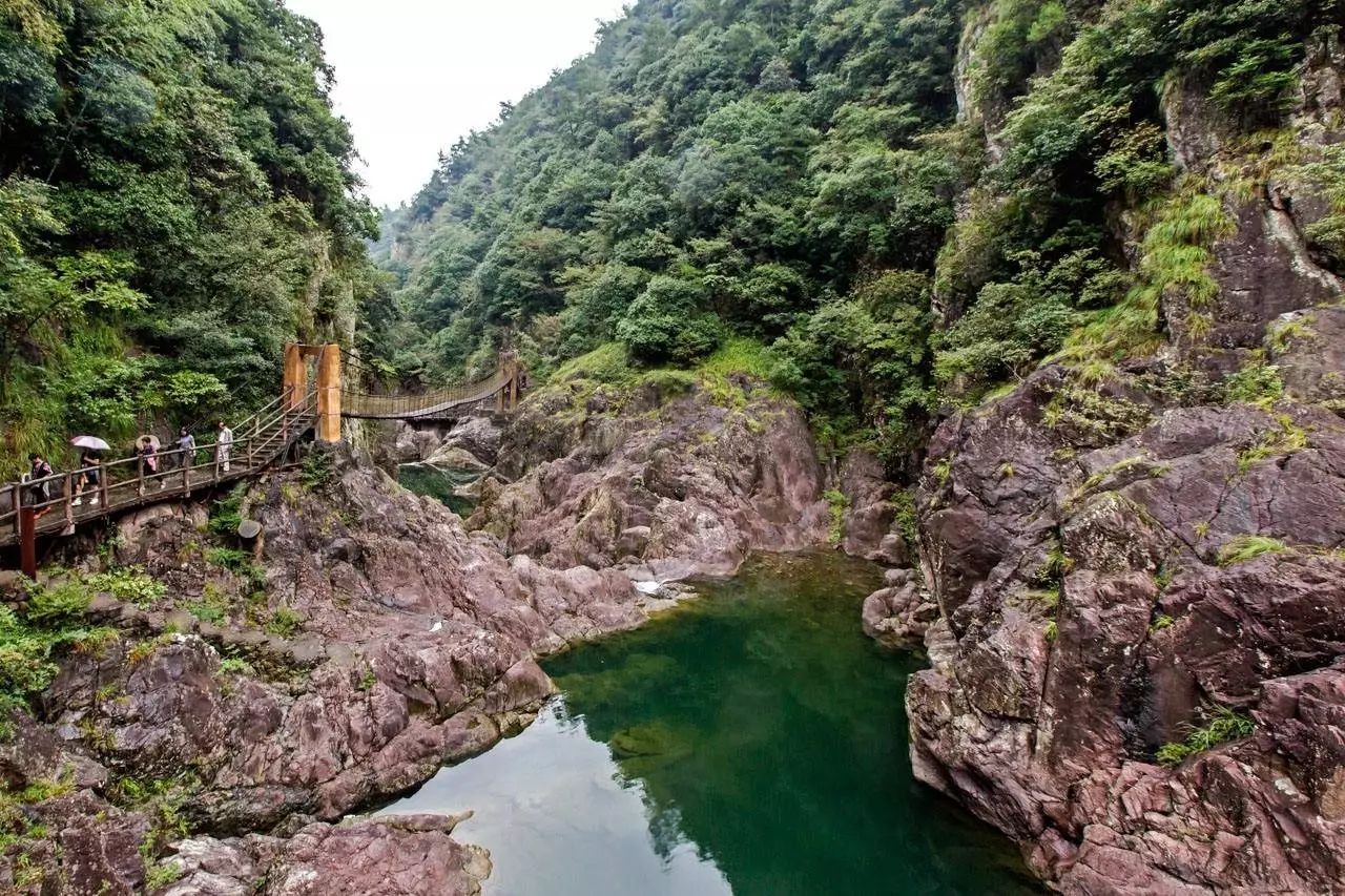 秋高氣爽|9.17(週日)一起去磐安十八渦 烏石村 竹筏漂流去