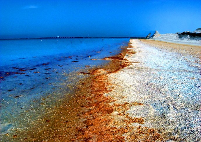 西半球最大的內陸鹹水湖,世界上含鹽度最大的內陸湖之一