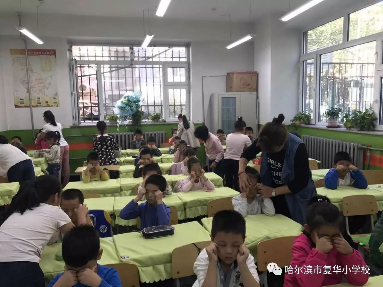 復華保健睛彩人生珍eye永恆復華小學一年級眼保健操學習