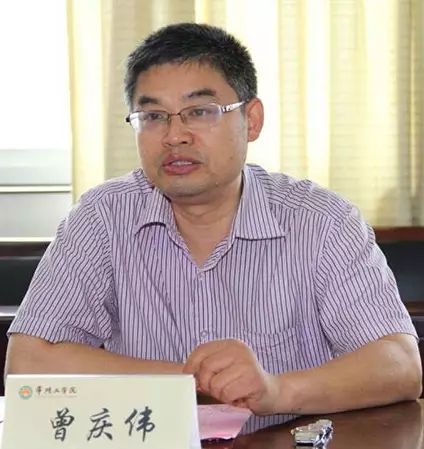 李文军 山东省教育科学研究院副院长,研究员,博士 主编