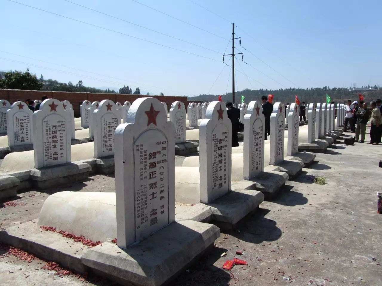 宾县龙岗公墓图片