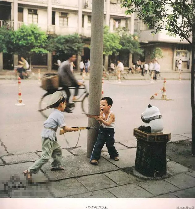 珍貴的老照片,80年代的中國兒童百態.