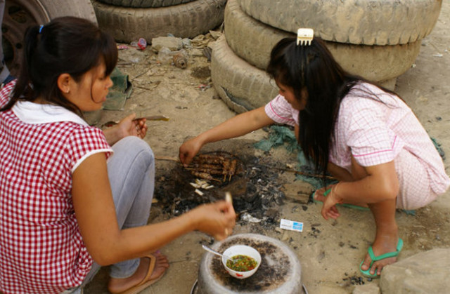 老挝女人澡堂图片