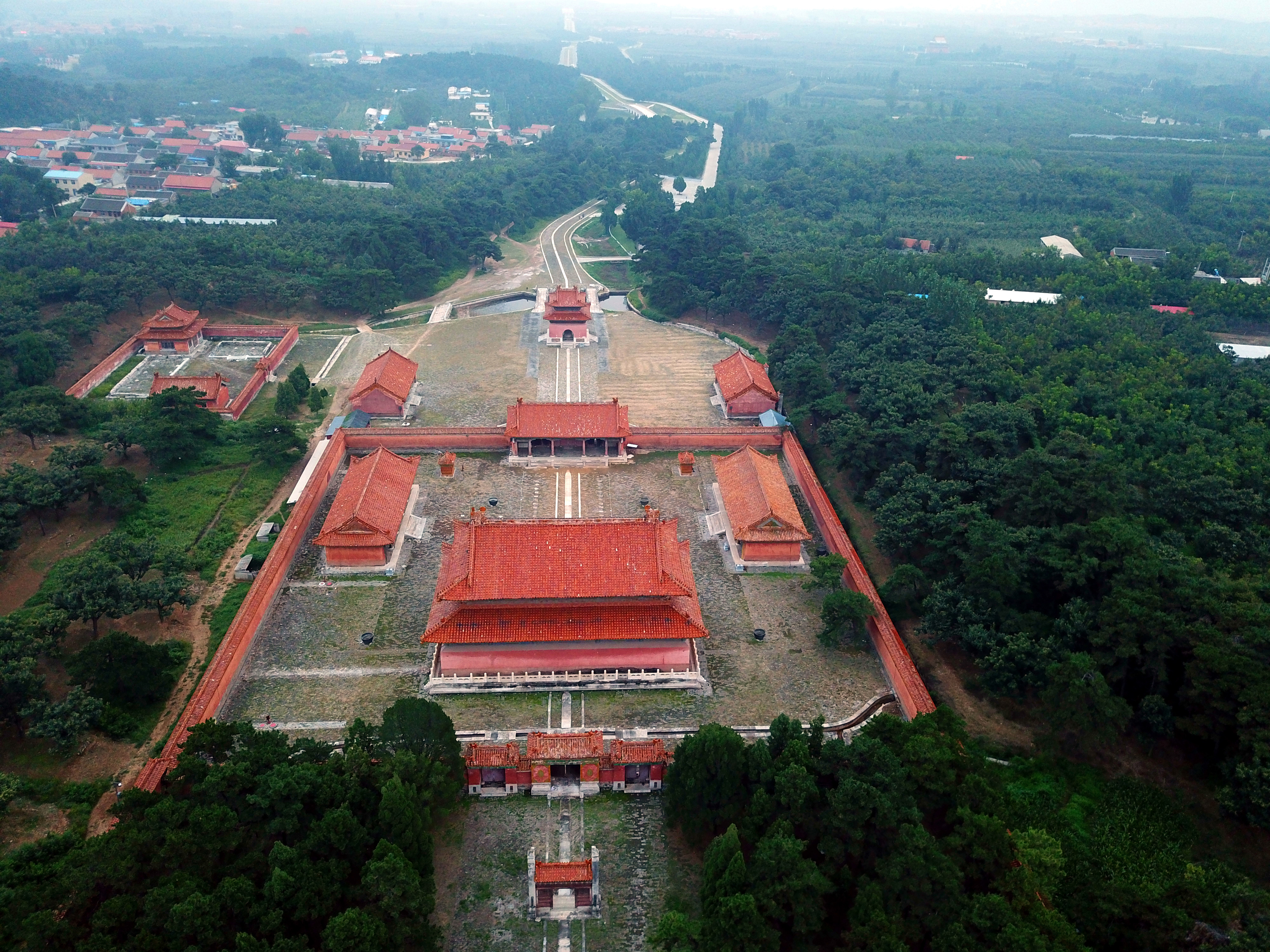 清东陵全景鸟瞰图图片