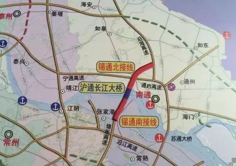 在十三圩港河口以東約300米處接公路與滬通鐵路,通蘇嘉城際鐵路合建的