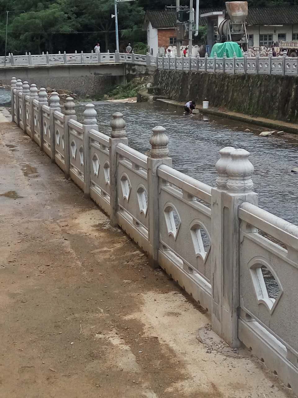 新農村鄉村旅遊打造仿生態建設之河道池塘混凝土水泥仿木欄杆改造