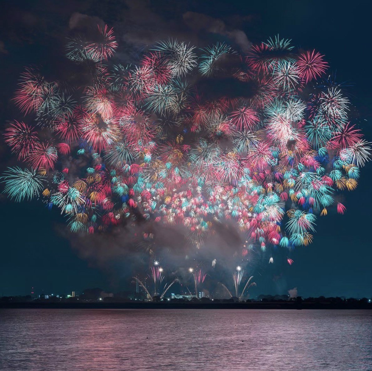 他镜头下的夏日祭烟花,美得令人窒息