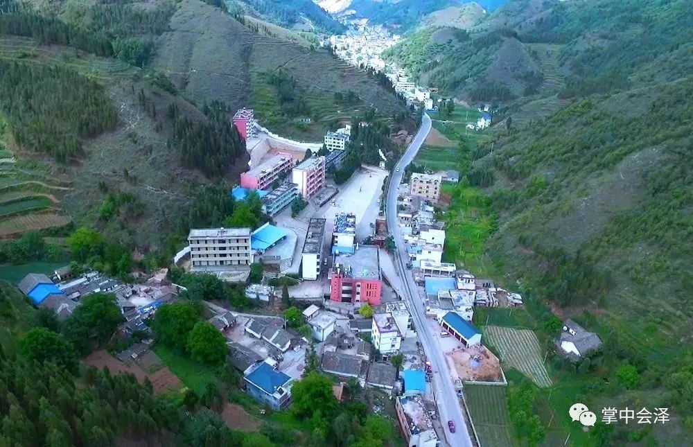 会泽县雨碌乡座江村图片