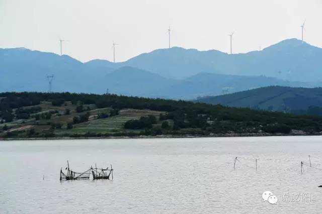 銅山湖:銅山湖位於駐馬店市泌陽縣境內,這裡有銅山,銅山湖風景區,有