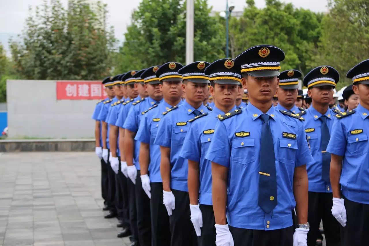 隆阳区举行城管制式服装换装暨规范化建设启动仪式