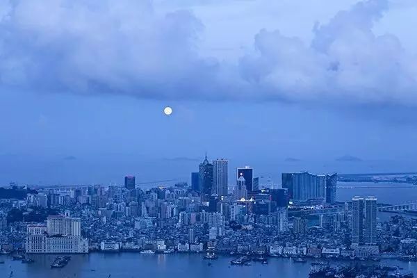 他山之石丨王缉宪:粤港澳大湾区:一个处理特定空间尺度问题的平台