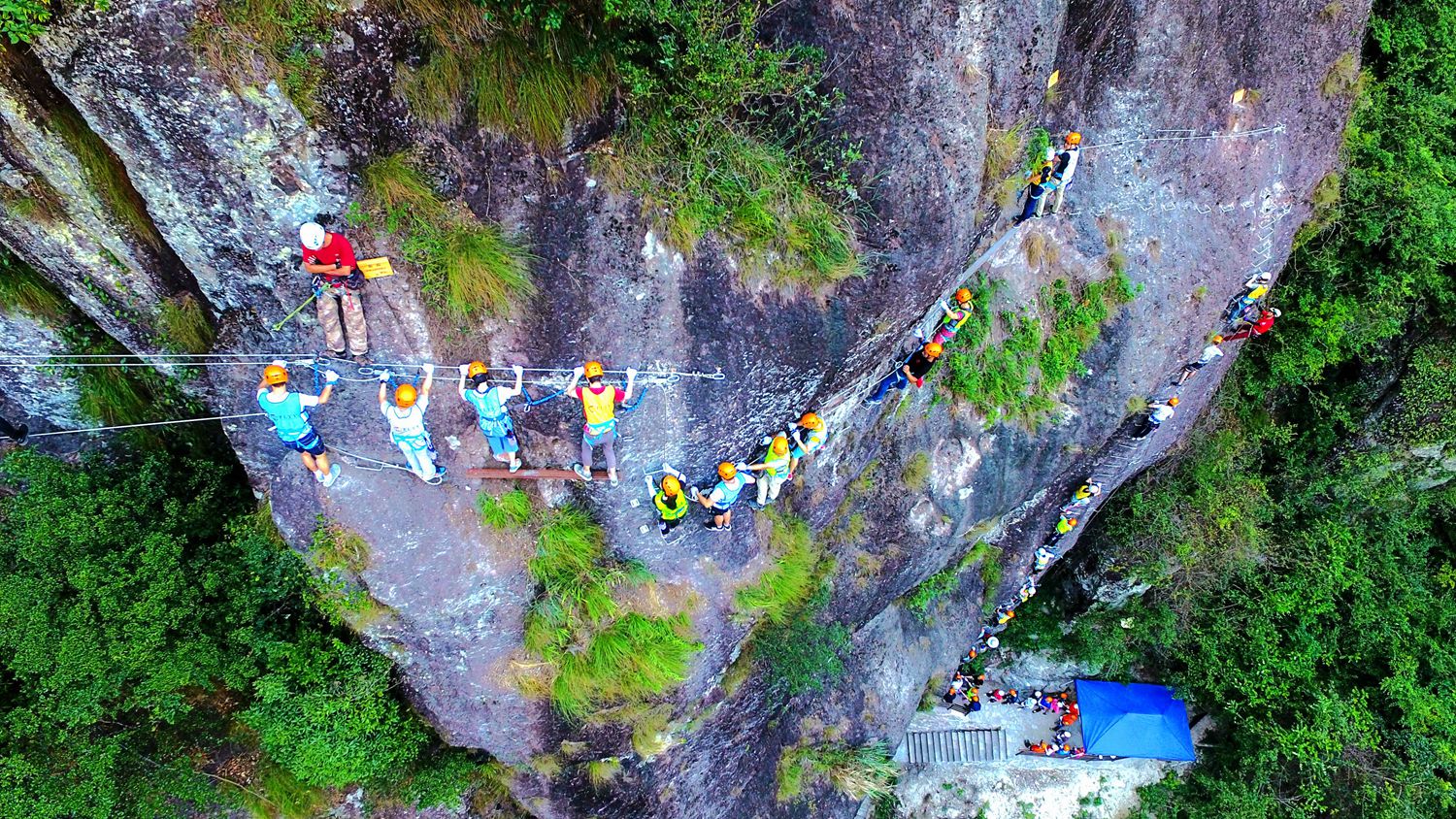 比張家界天門山玻璃棧道要驚險好多倍的旅遊項目落戶浙江神仙居