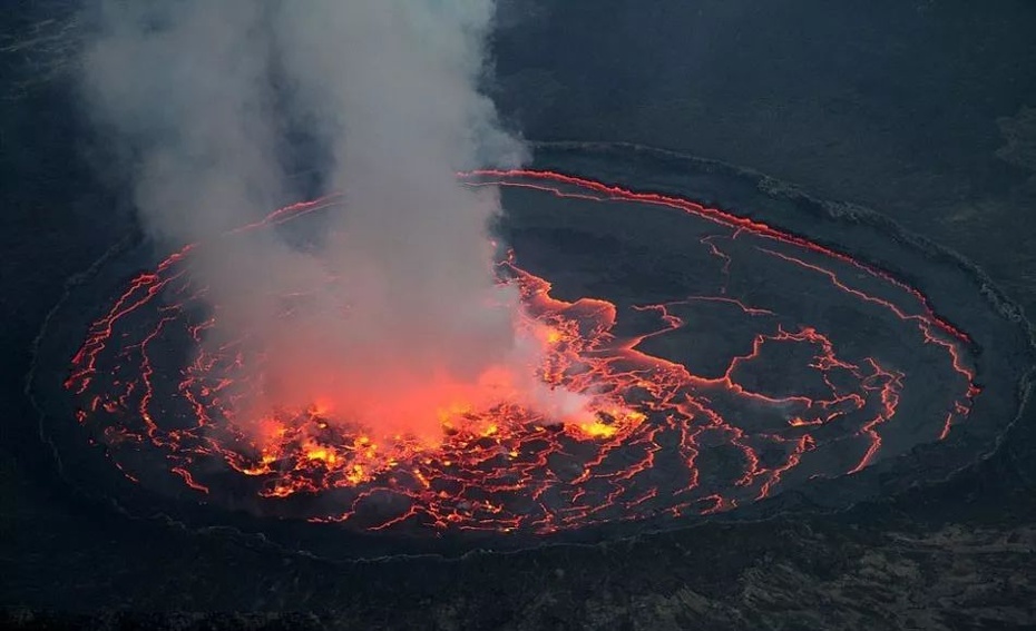 巴厘岛阿贡火山或两周内爆发,十一出行安全提醒