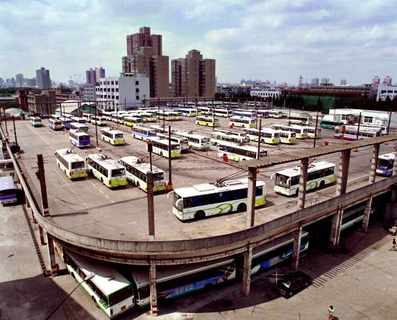 内江路双层无轨电车停车场