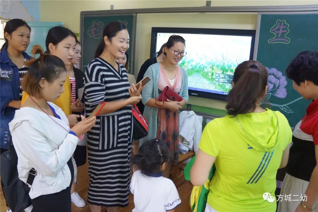 2017年9月22日,方城縣第二幼兒園的手拉手幫扶園——博望幼兒園園長及