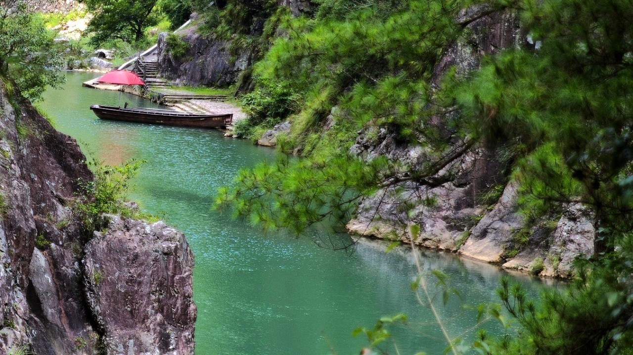 d2:第二天早上八點左右出發前往石桅巖景區,這裡是世界地質公園雁蕩山