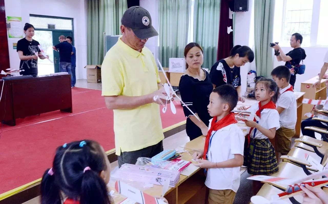 宁波奉化岳林中心小学图片