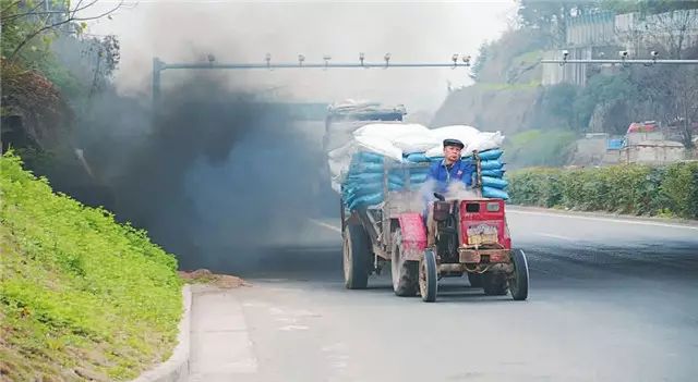 燒機油冒藍煙 那冒黑煙白煙怎麼辦?_搜狐汽車_搜狐網