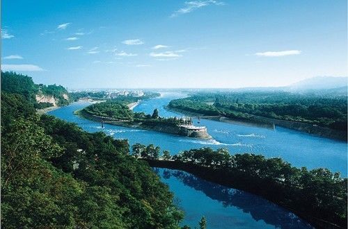 旅游 正文 含全天餐;住:都江堰 早餐后前往参观【中国大蜀文化符号馆