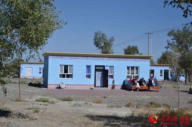 新疆乌苏市古尔图镇贫困户住上新房子 过上好日子