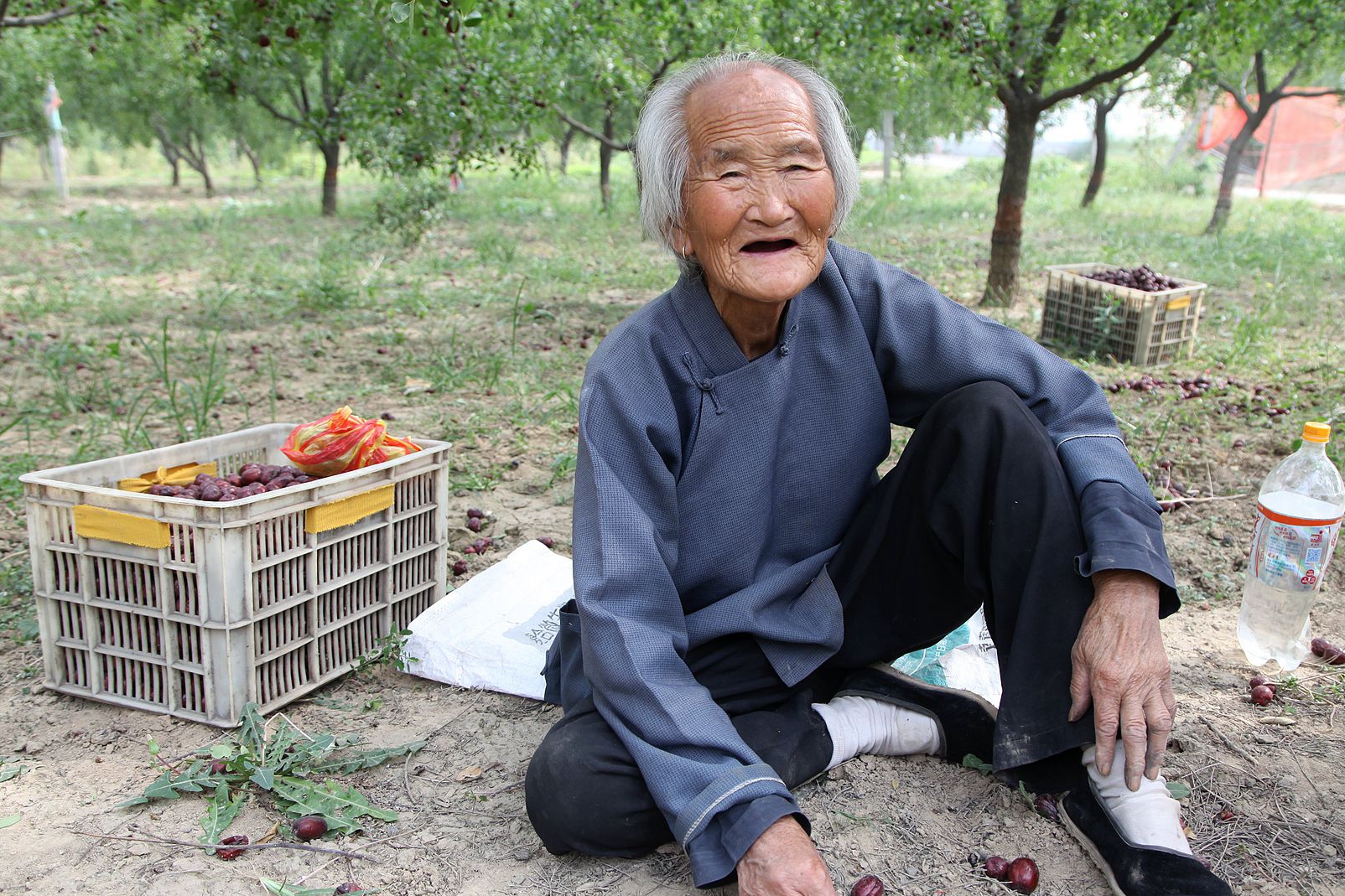 农村老太撅着大屁股图片