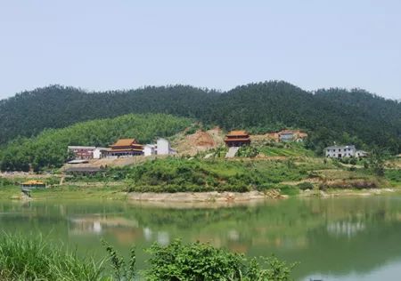 汨罗市神鼎山镇神鼎山村