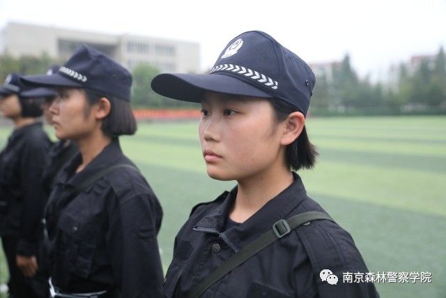 警校生活(警校生活自由吗)