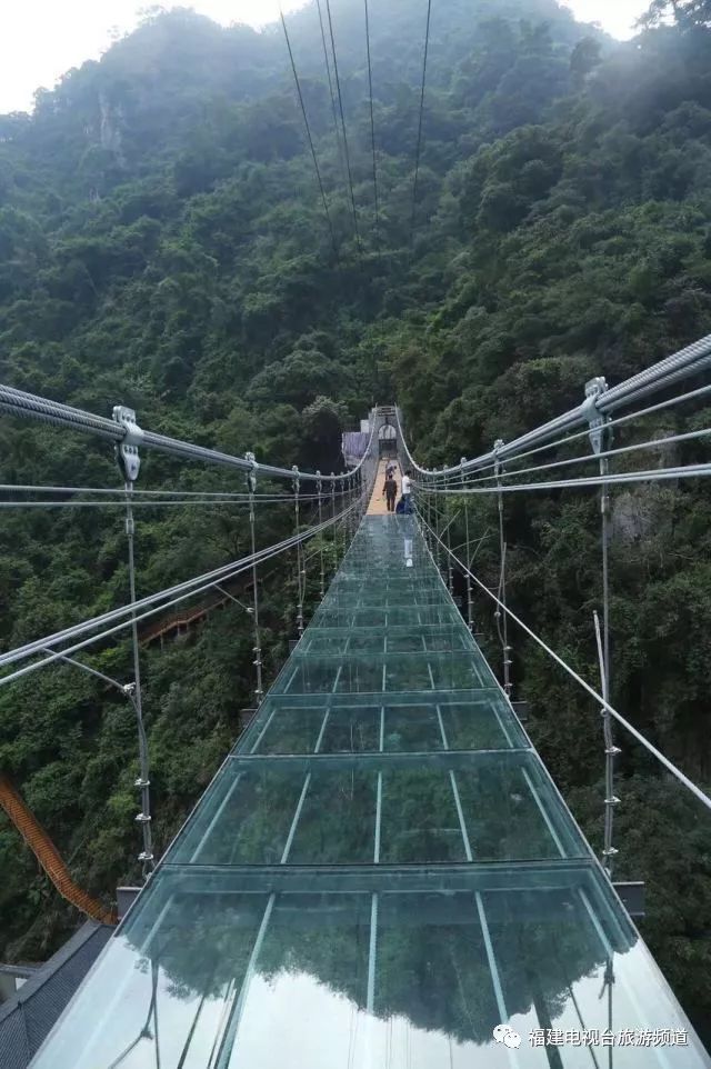 永泰天門山高空玻璃棧道國慶開放你敢來挑戰嗎