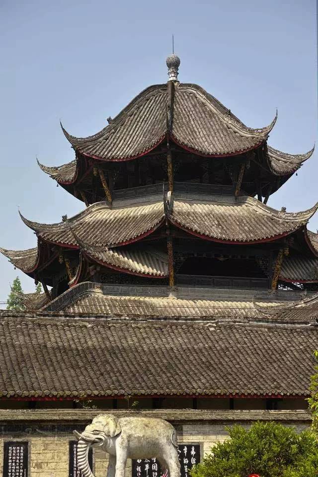 为什么中国古代建筑屋顶上都要顶个球?