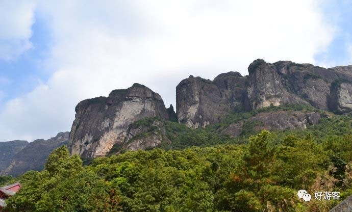 10月1日8日天天出團福建靈通山青雲寺土樓一日遊160元