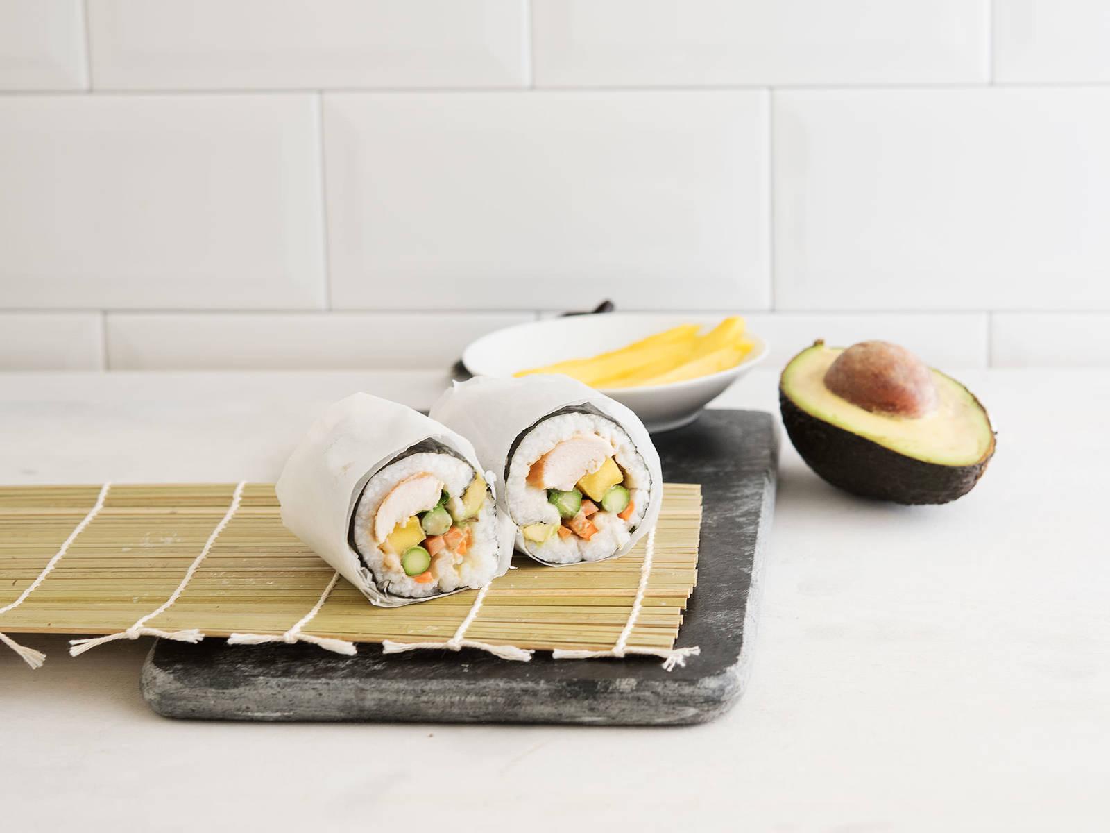 我最喜欢吃的小吃寿司卷自家做的干净卫生想吃几个都没事