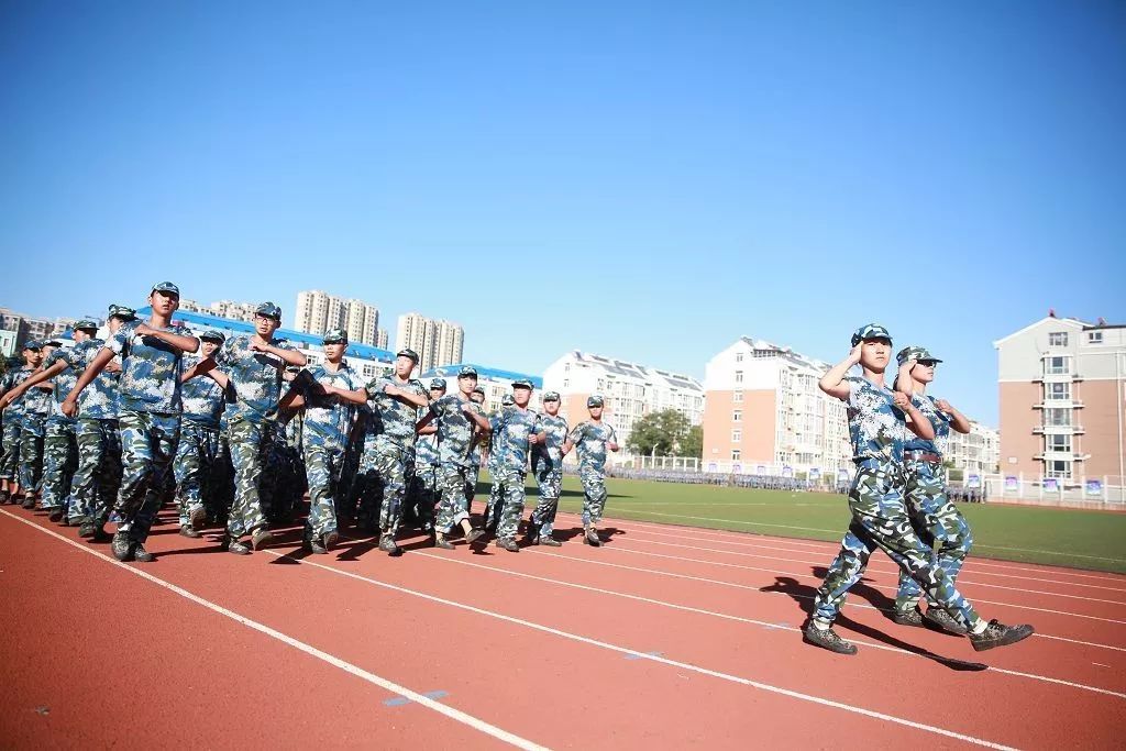 春风十里战狼2这样的军训给你无限惊喜