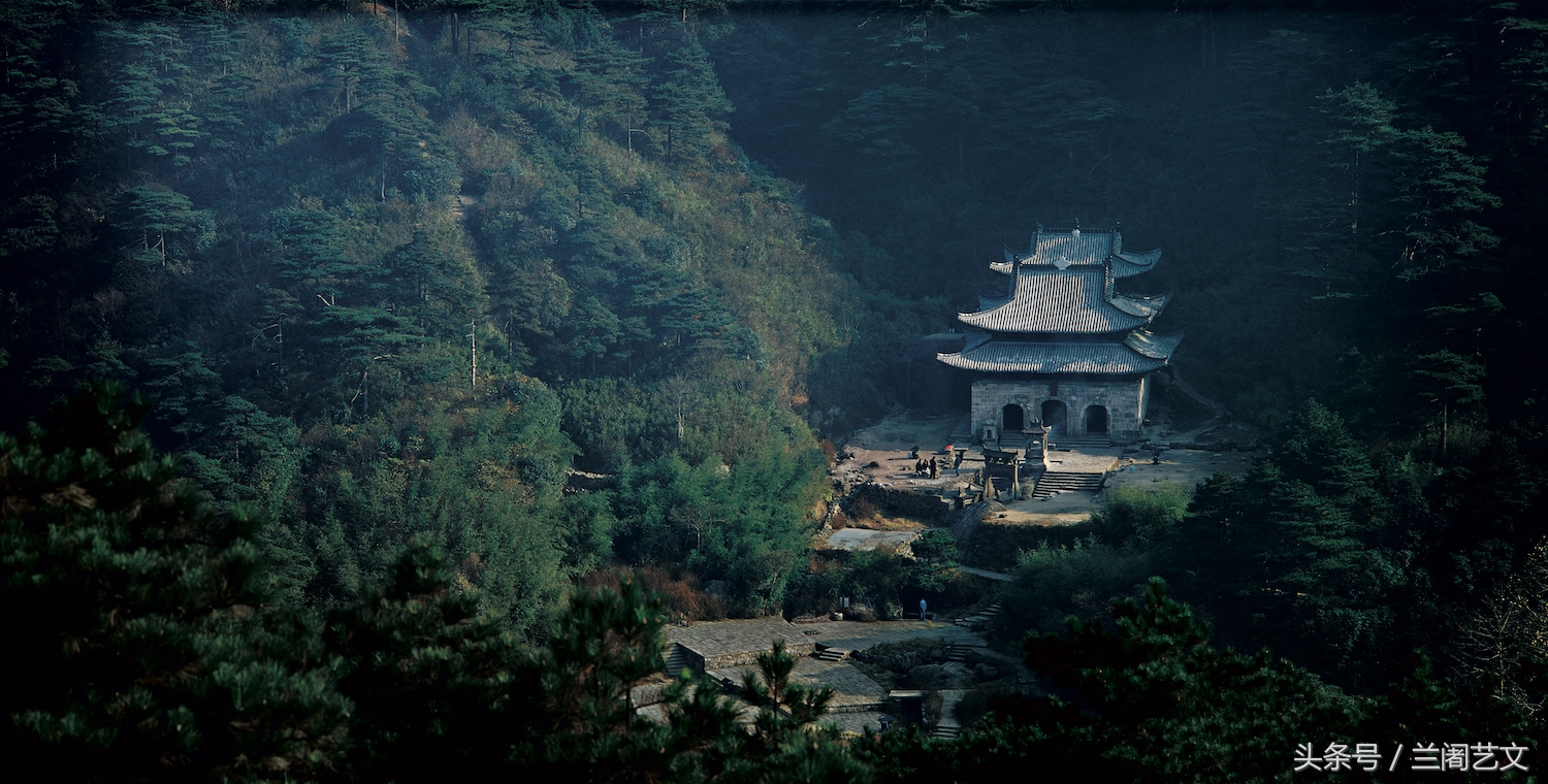 道教名山三清山,为何会被称为中国最美的五大峰林?