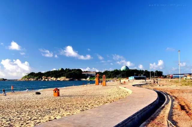 遮浪島又稱南澳半島,位於廣東省汕尾紅海灣區,是紅海灣與碣石灣交接