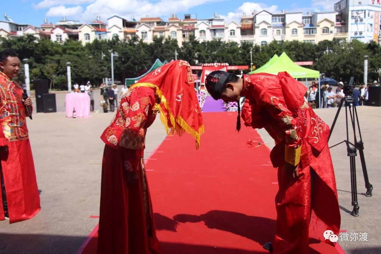 中式婚礼三拜仪式图片