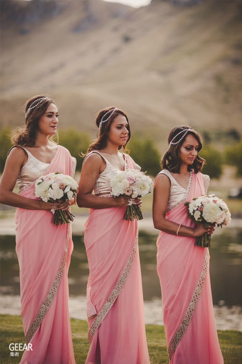 参加闺蜜婚礼该如何梳妆打扮,看看这些伴娘团的发型灵感吧!