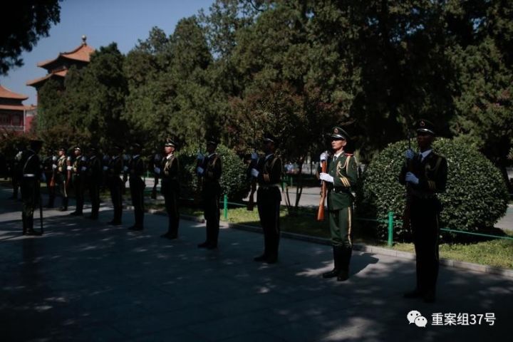 国旗护卫队彭凯退伍图片