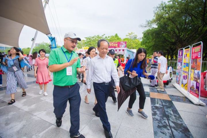 顺德华侨城冯晖图片