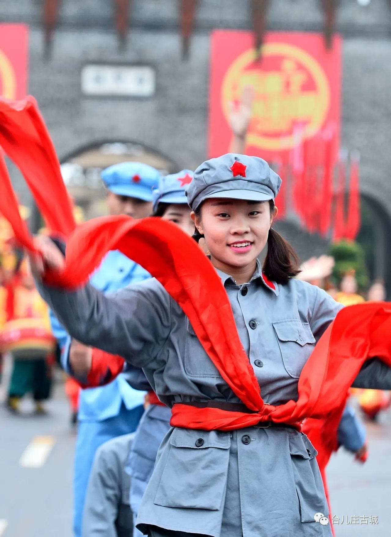 杂牌军来袭 你们还能认真跳舞吗?