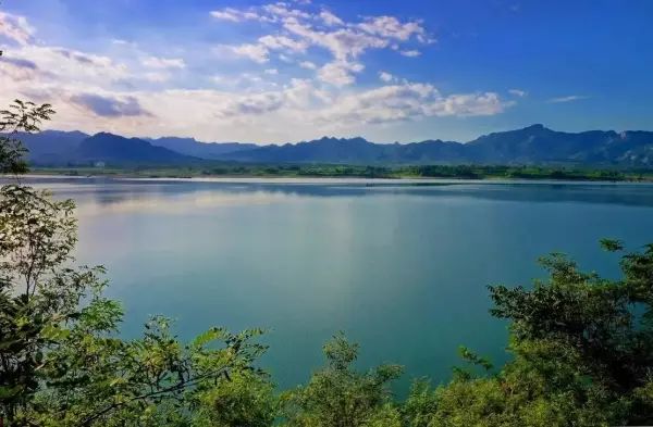 灵寿横山湖度假村图片