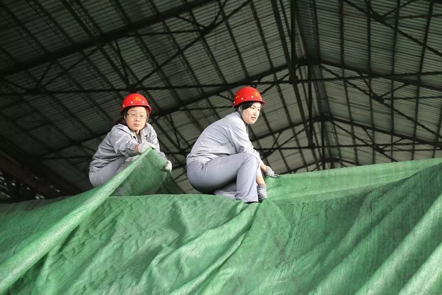 風采煤場女工