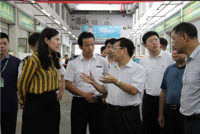 把深圳打造成人民满意的食品安全城市,如桂市长要安全必须从严监管