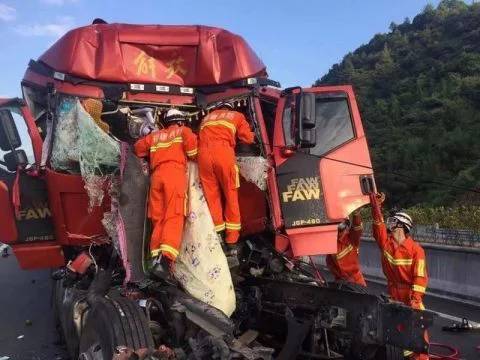 闽清车祸新闻图片