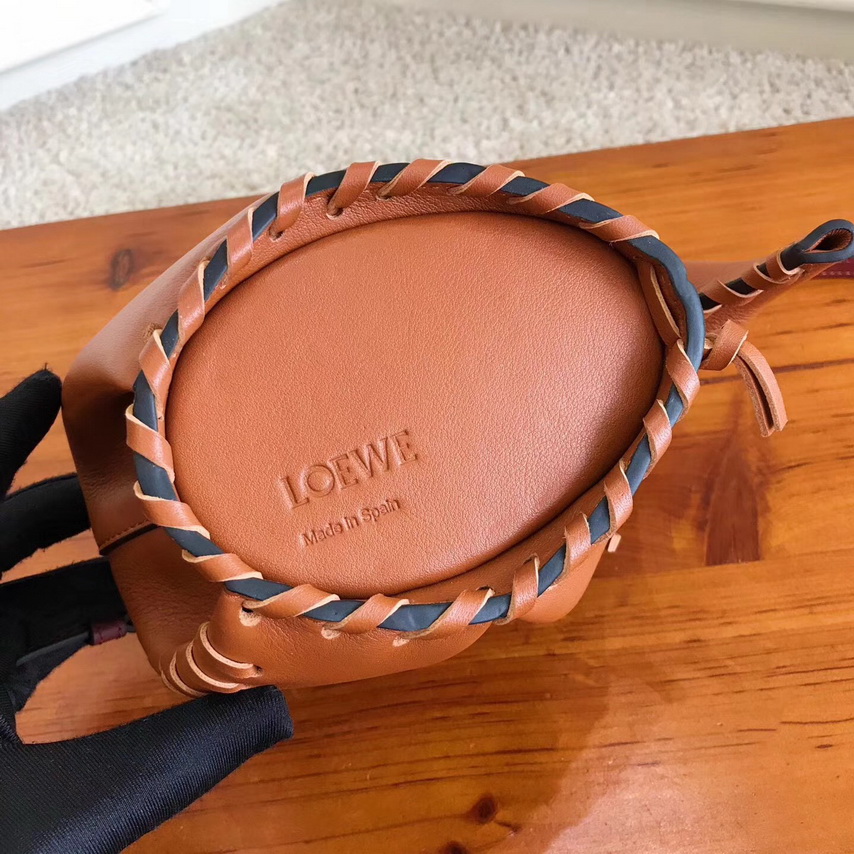 loewe罗意威elephantminibaglaced棕色编织小象包