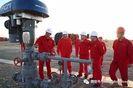 新疆油田公司霍进照片图片