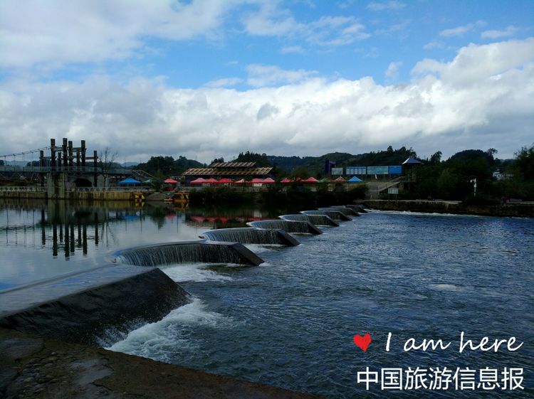 星空璀璨花香迷人炫麗多彩的貴定金海雪山四季花谷遊人醉